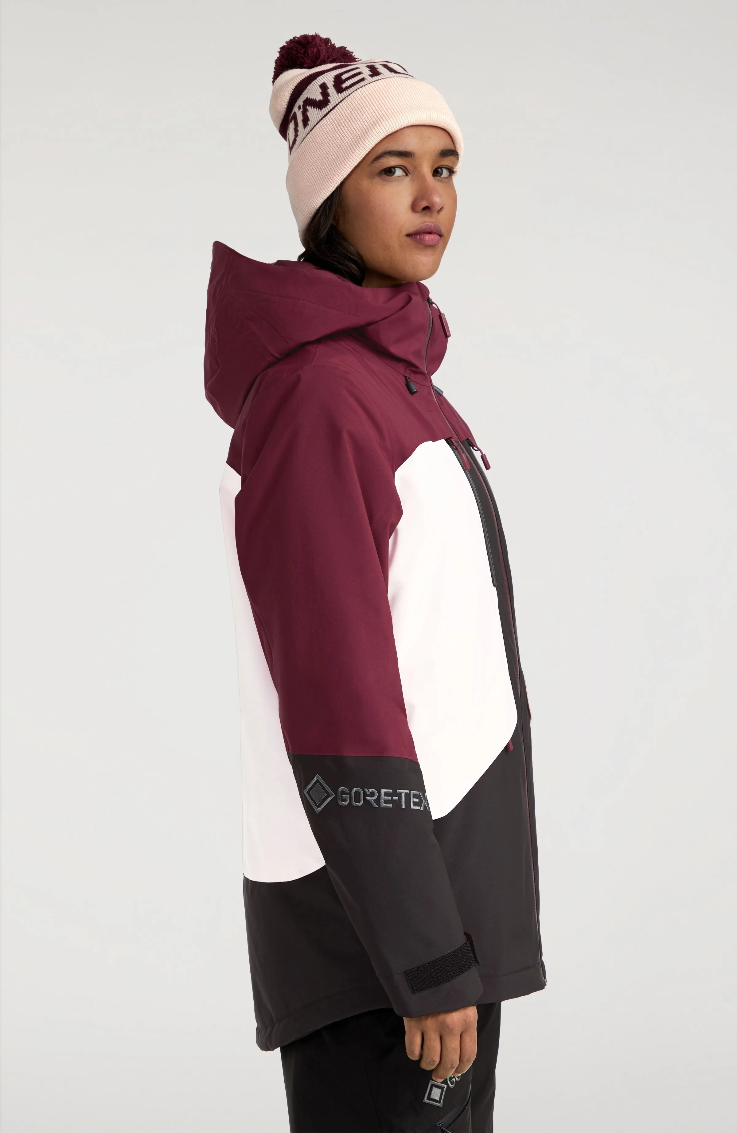 GORE-TEX Psycho Tech Snow Jacket | Windsor Wine Colour Block